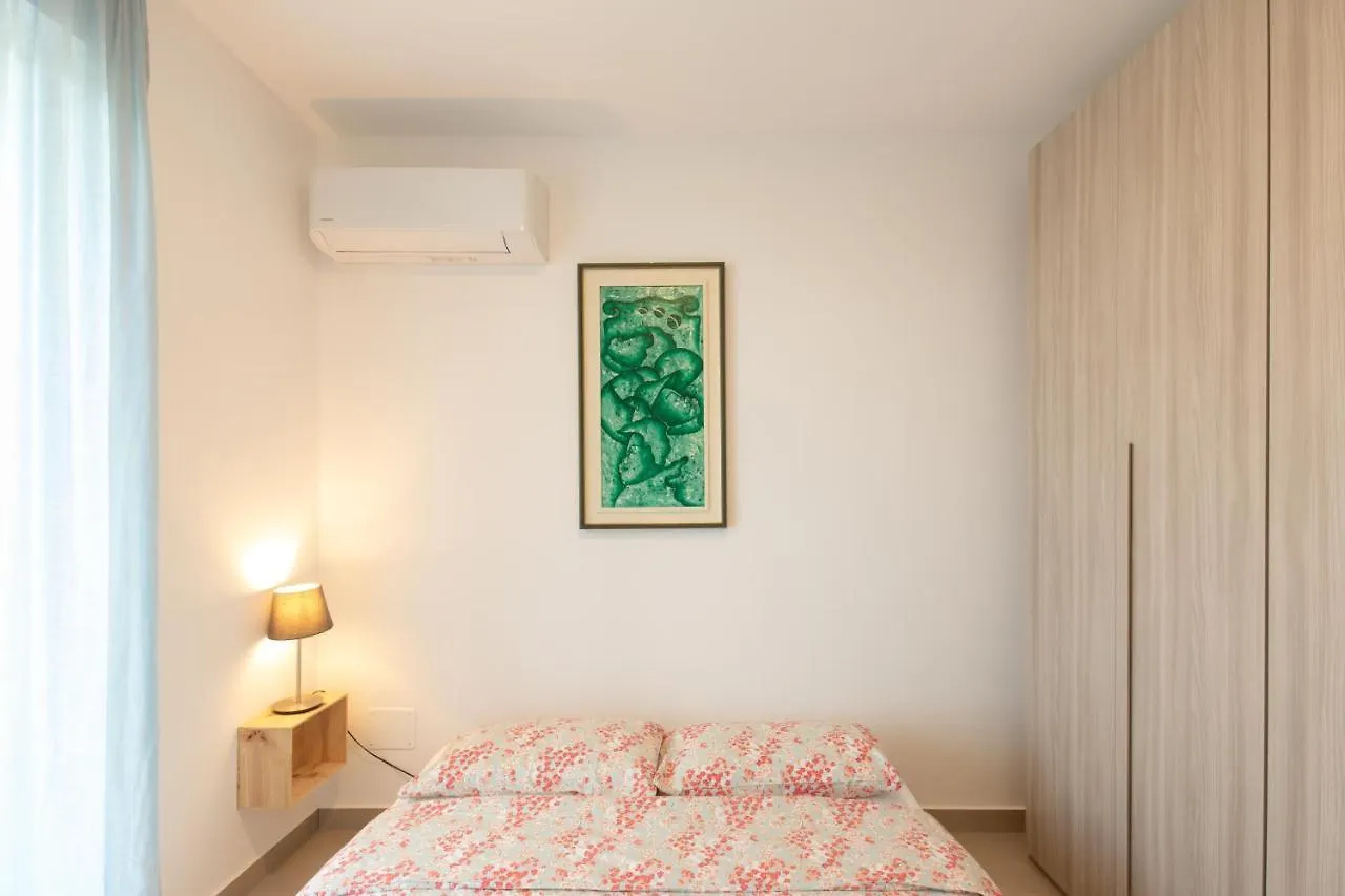 Aparthotel Residence Mersa Brolo Italien
