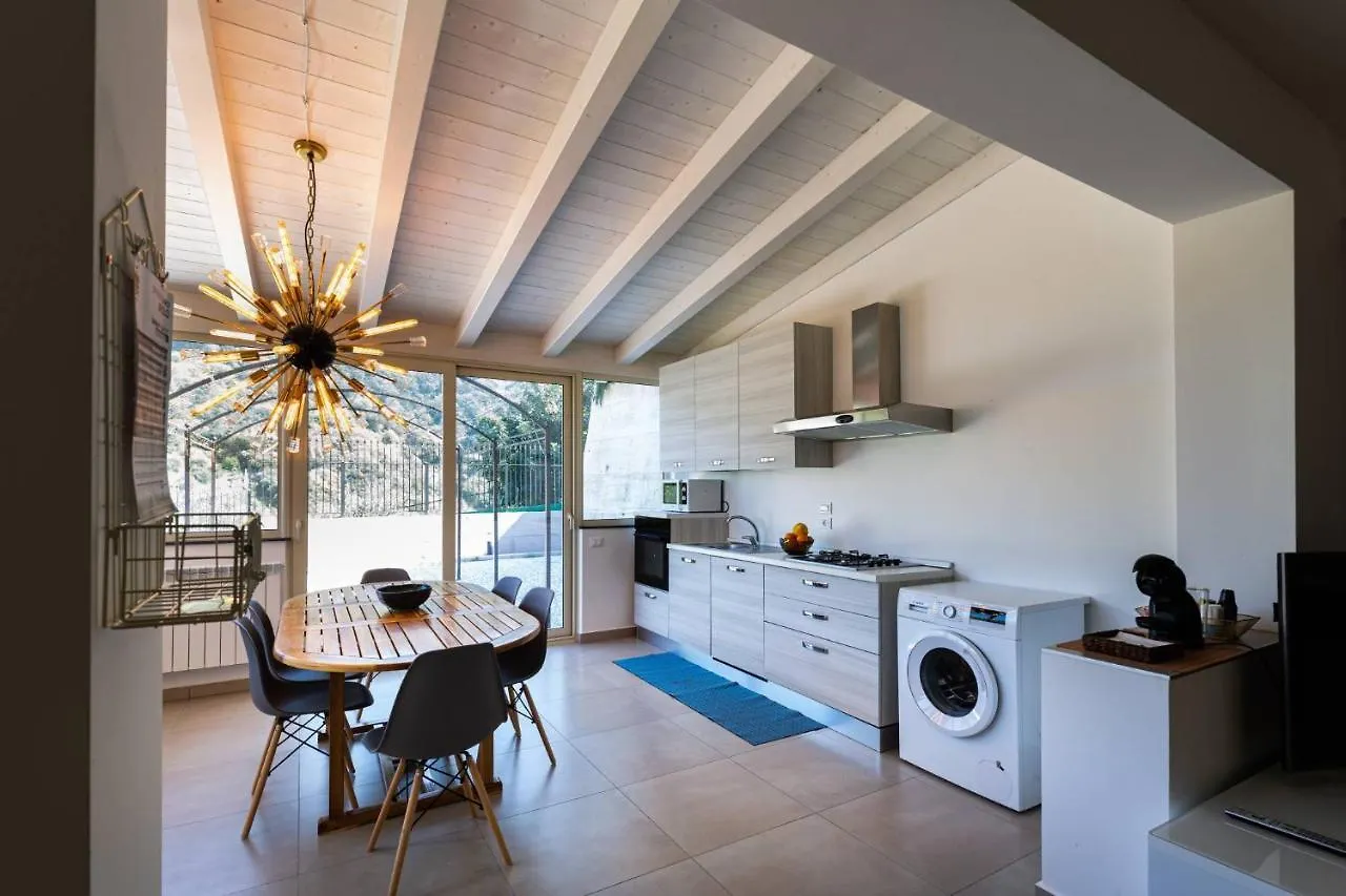 Residence Mersa Brolo
